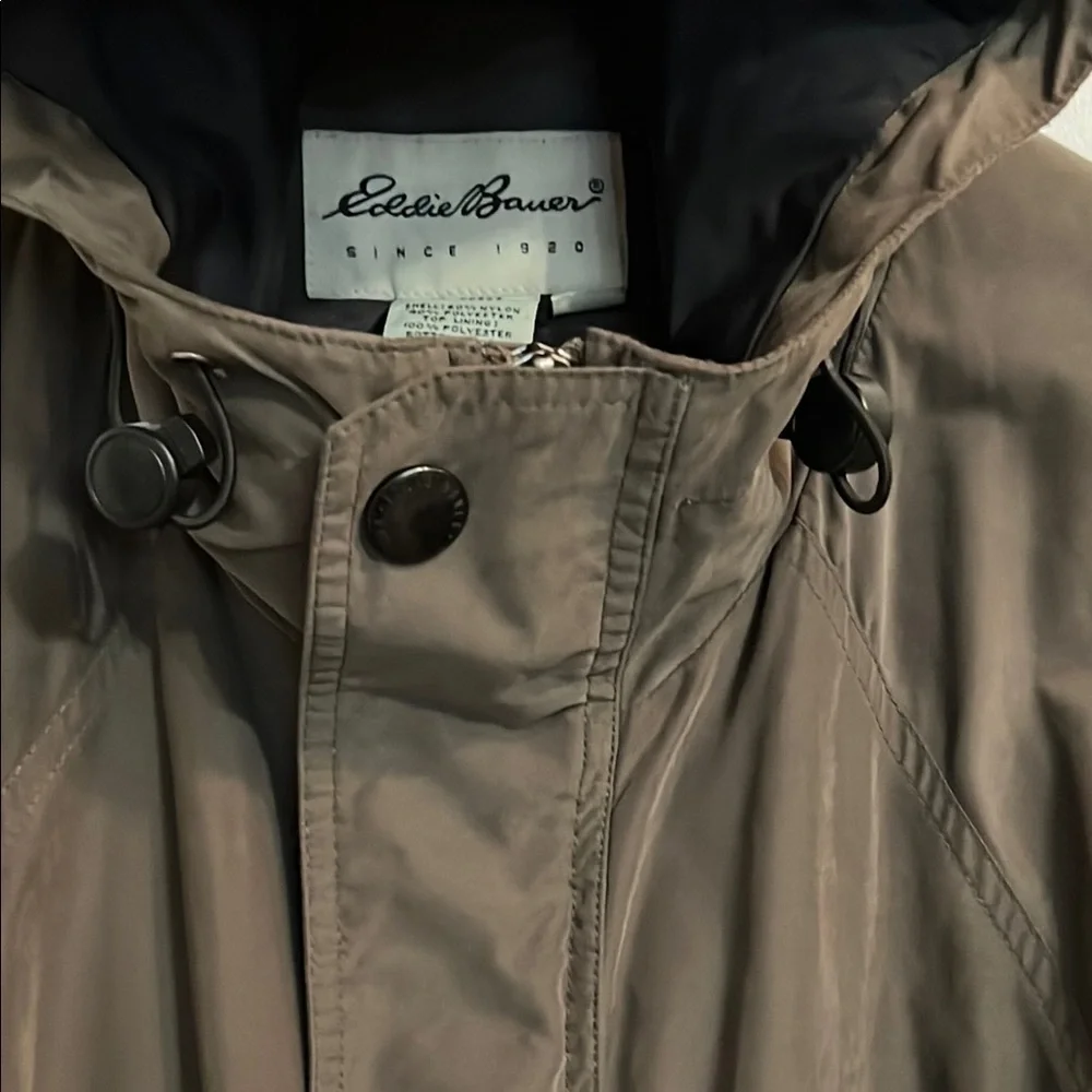 Eddie Bauer featuring practical